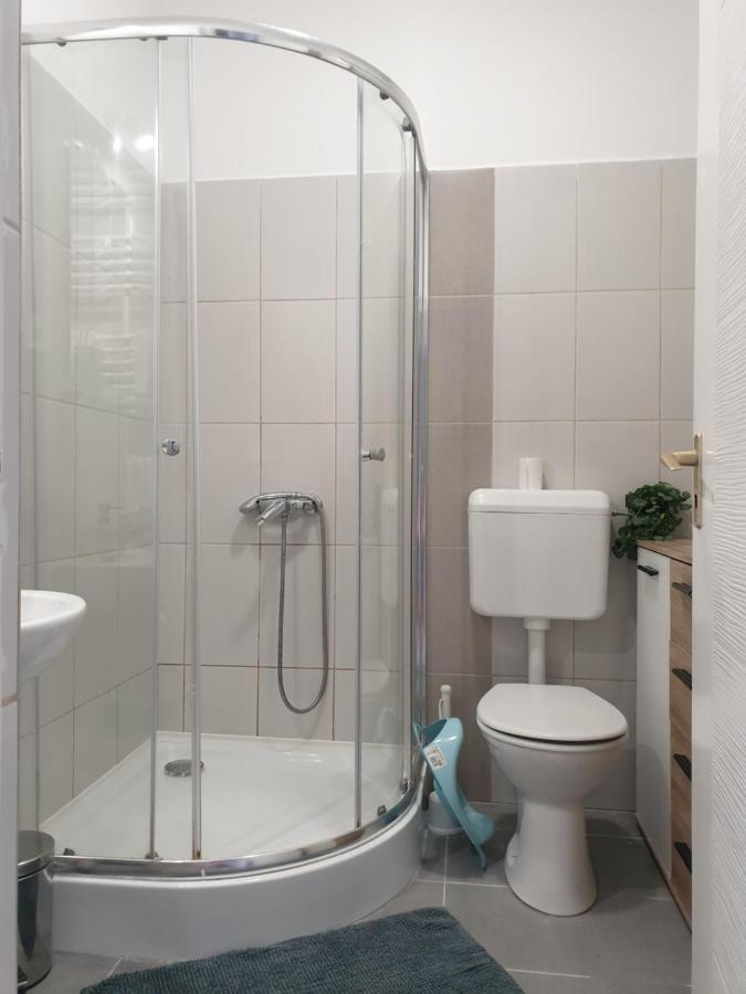 Chill House Apartman Eger Ngoại thất bức ảnh