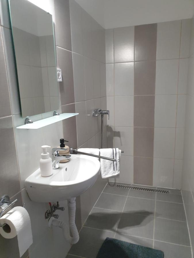 Chill House Apartman Eger Ngoại thất bức ảnh